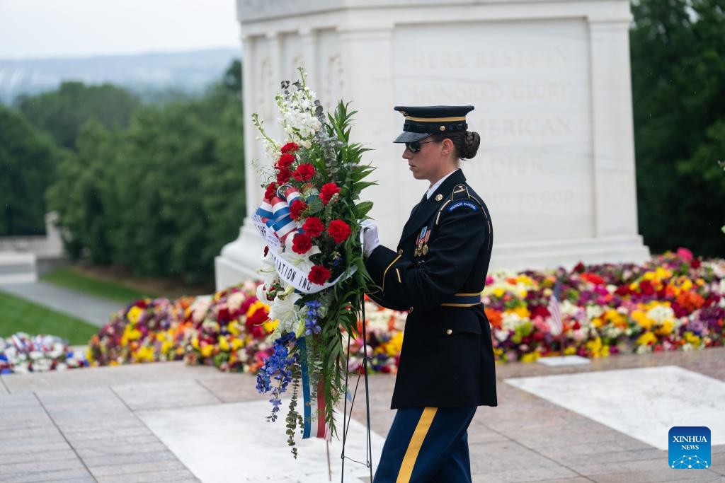 A service member takes part in a wreath-laying ceremony to mark Memorial Day at Arlington Cemetery in Arlington, Virginia, the United States, on May 27, 2024. Memorial Day is a U.S. federal holiday observed on the last Monday of May.(Photo: Xinhua)