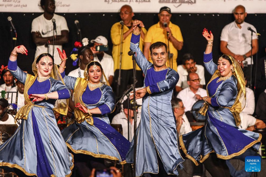 Artists perform at the opening of the 11th International Festival for Drums and Traditional Arts in Cairo, Egypt, on May 26, 2024. Egypt's 11th International Festival for Drums and Traditional Arts kicked off here on Sunday night, attracting participants from 30 countries and regions.(Photo: Xinhua)