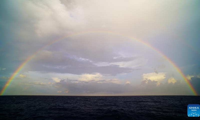 This photo taken on May 3, 2024 shows a view with a rainbow in the South China Sea.(Photo: Xinhua)