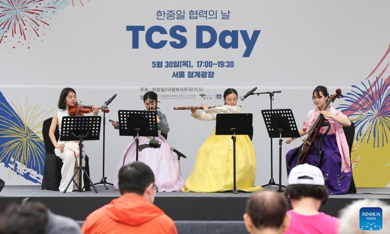 Artists perform during the Trilateral Cooperation Secretariat (TCS) Day event in Seoul, South Korea, May 30, 2024. The TCS is a Seoul-based international body for promoting peace and common prosperity among China, Japan and South Korea. Various activities were held on Thursday by the TCS to commemorate the 14th anniversary of the signing of an agreement on its establishment.(Photo: Xinhua)