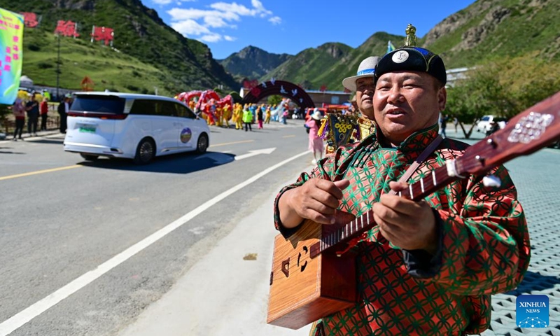 A ceremony marking the resumption of traffic on the Duku Highway is held in Usu City, northwest China's Xinjiang Uygur Autonomous Region, June 1, 2024. (Photo: Xinhua)