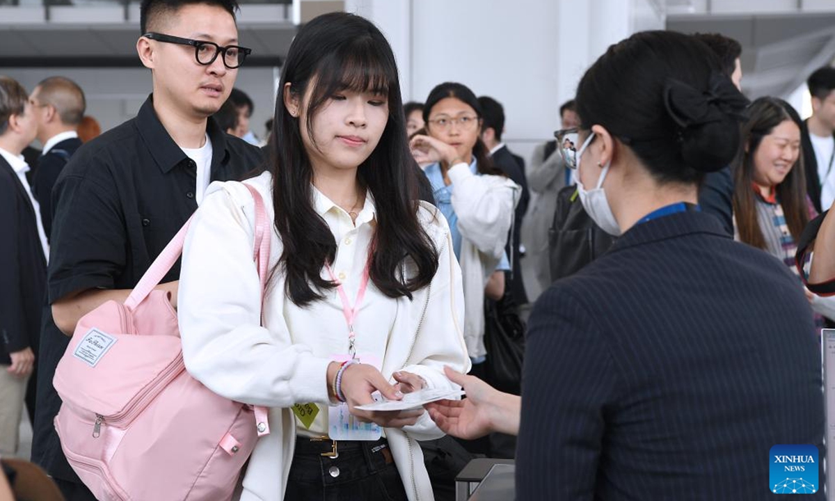 The Hong Kong young talents are reported to be in Shanghai for internship, visits and exchange activities. (Photo: Xinhua)