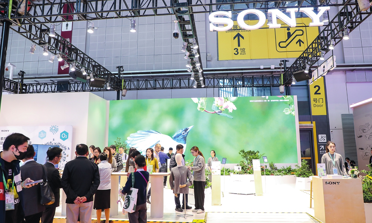 Visitors at a booth of Sony during the 6th China International Import Expo in Shanghai on November 8, 2023 Photo: VCG
