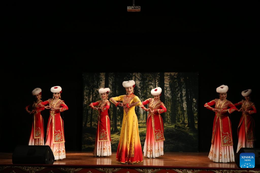 Artists from China's Xinjiang Uygur Autonomous Region perform at a cultural center in Ankara, Türkiye, June 3, 2024. A troupe of artists from China's Xinjiang Uygur Autonomous Region presented a performance of China's ethnic music and dance in Türkiye's capital city of Ankara on Monday.(Photo: Xinhua)