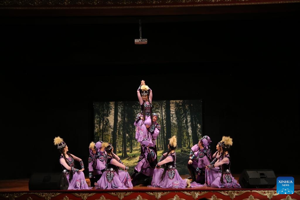 Artists from China's Xinjiang Uygur Autonomous Region perform at a cultural center in Ankara, Türkiye, June 3, 2024. A troupe of artists from China's Xinjiang Uygur Autonomous Region presented a performance of China's ethnic music and dance in Türkiye's capital city of Ankara on Monday.(Photo: Xinhua)