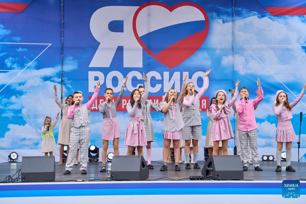 Children perform during a celebration of the Russia Day in Vladivostok, Russia, June 12, 2024. Russia Day marks the date when the First Congress of People's Deputies of the Russian Federation adopted the Declaration of Russia's National Sovereignty in 1990.(Photo: Xinhua)