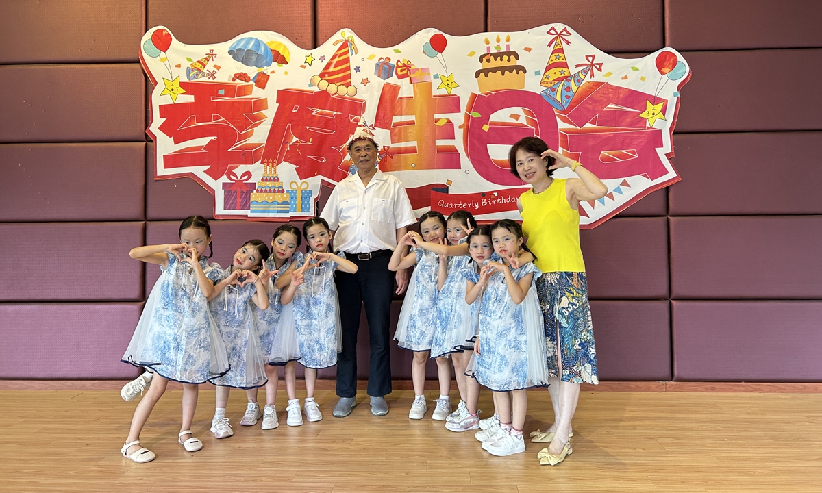 Chow Chi-ming enjoys his 86th birthday party at the Hong Kong Jockey Club Helping Hand Zhaoqing Home for the Elderly on June 20, 2024. Photo: Courtesy of the elderly home
