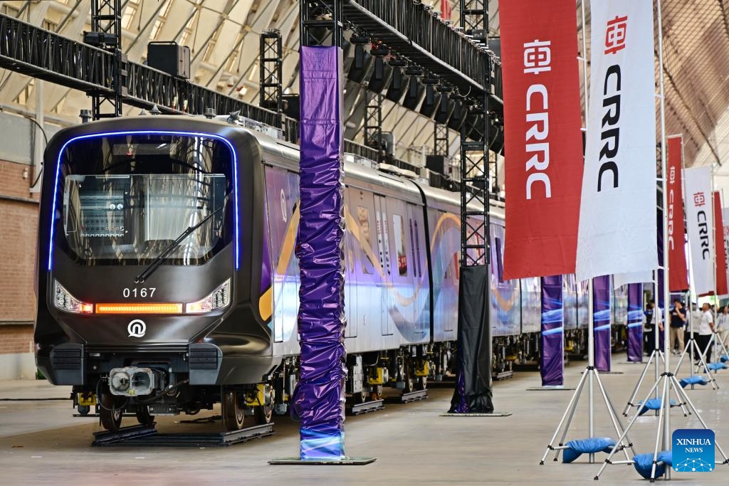 A CETROVO 1.0 subway car is on display in Qingdao, east China's Shandong Province, June 26, 2024. The CETROVO 1.0 subway car was launched in Qingdao on Wednesday. With a carbon fiber composite body and frame, it is lighter and more energy-efficient than the traditional subway train.(Photo: Xinhua)