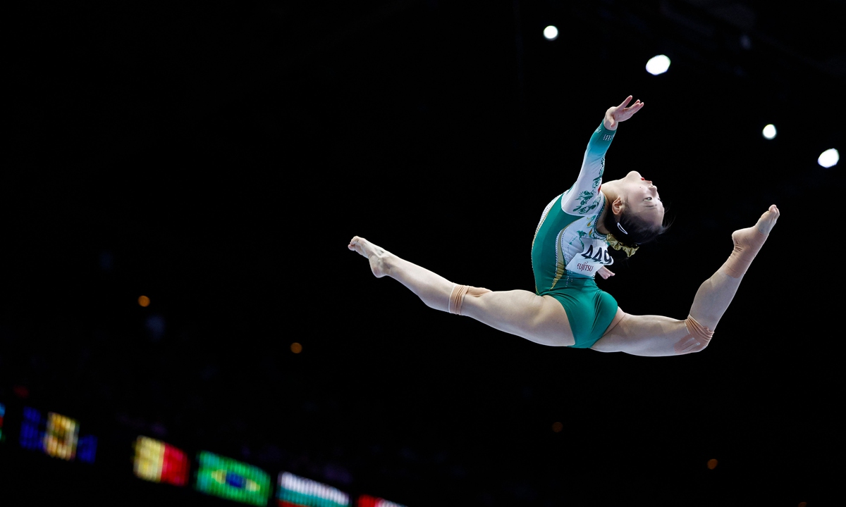 Zhou Yaqin competes in the women's balance beam competition in Antwerp, Belgium, on October 8, 2023. Photo: VCG