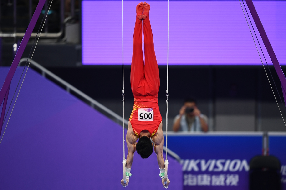 Zou Jingyuan competes during the still rings final at the Hangzhou Asian Games on September 28, 2023. Photo: IC