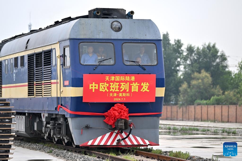 A China-Europe freight train bound for Moscow departs from Tianjin International Land Port in north China's Tianjin, July 1, 2024. A freight train bound for Moscow, Russia departed from Tianjin International Land Port on Monday, marking the launch of the land port's first China-Europe freight train route.(Photo: Xinhua)