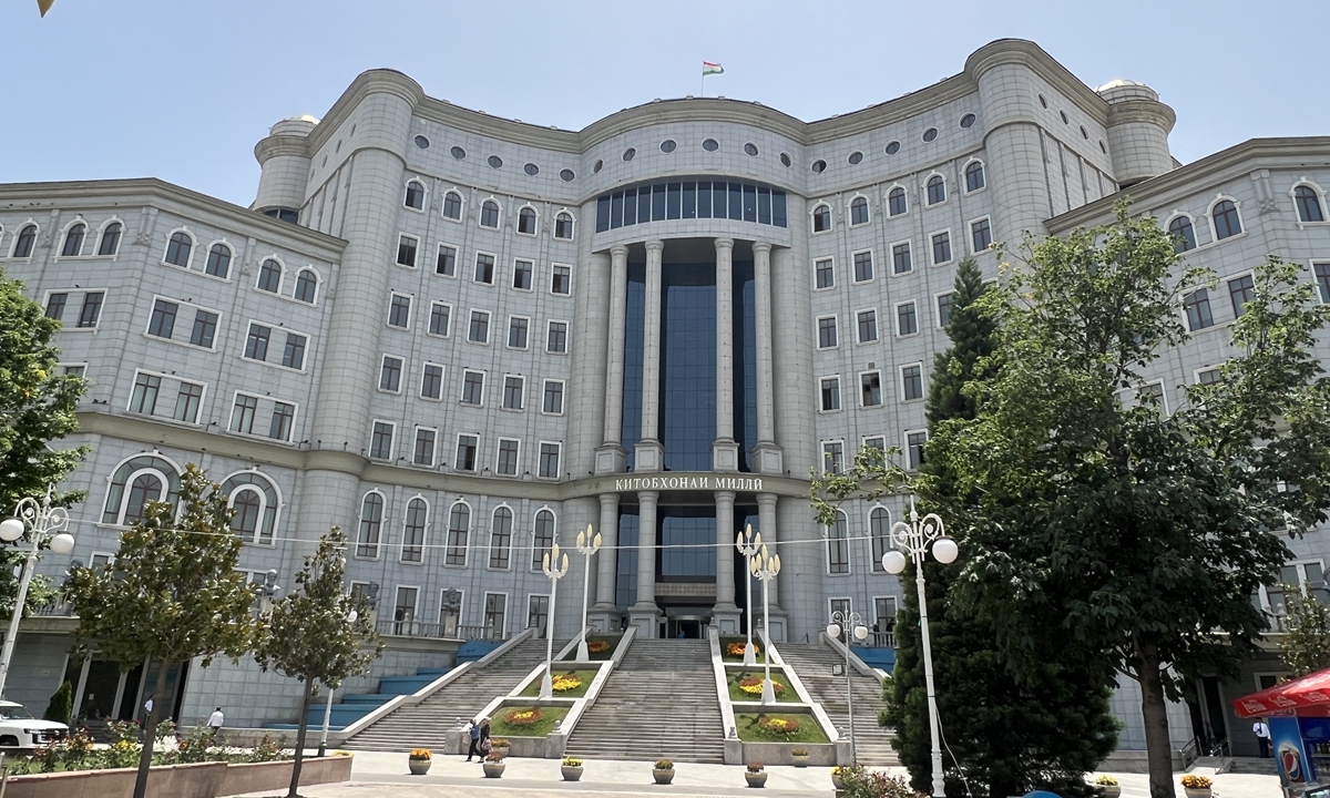 The Tajik National Library in Dushanbe, capital of Tajikistan Photo: Li Xuanmin/GT
