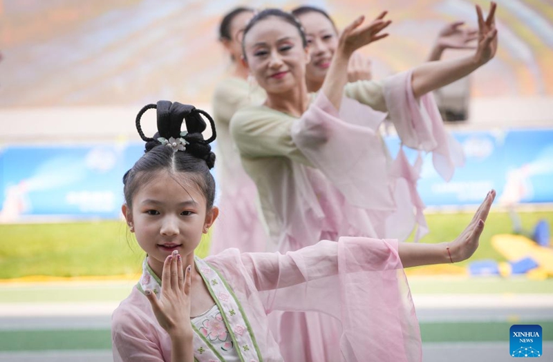 People perform traditional Chinese dance during the 2024 Chinese Cultural Heritage Festival and Vancouver Water Splashing Festival in Burnaby, British Columbia, Canada, July 27, 2024. The two-day events kicked off here on Saturday. Photo: Xinhua