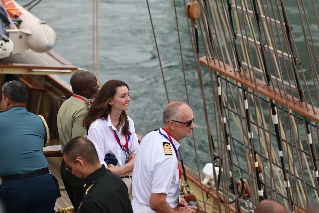 Military attachés experience a sailing voyage aboard a training vessel of the Chinese People's Liberation Army (PLA) Navy, July 22, 2024. (Photo: Xinhua)