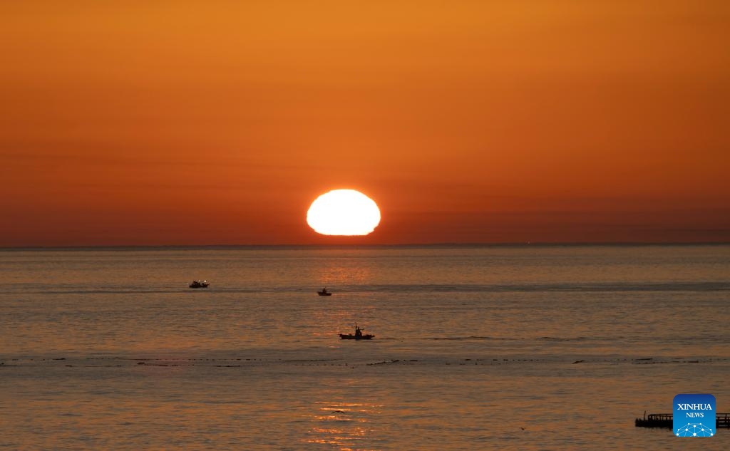 The sun rises over the sea in Donghae city, Gangwon province, South Korea, July 24, 2024. (Photo: Xinhua)