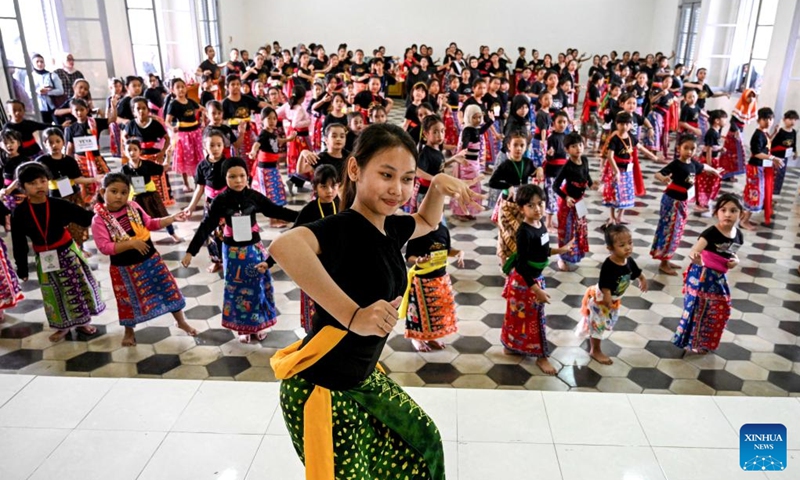 Children practice traditional dance for a musical performance which will be held on August 11 to celebrate Indonesia's Independence Day in Jakarta, Indonesia, July 28, 2024. Photo: Xinhua