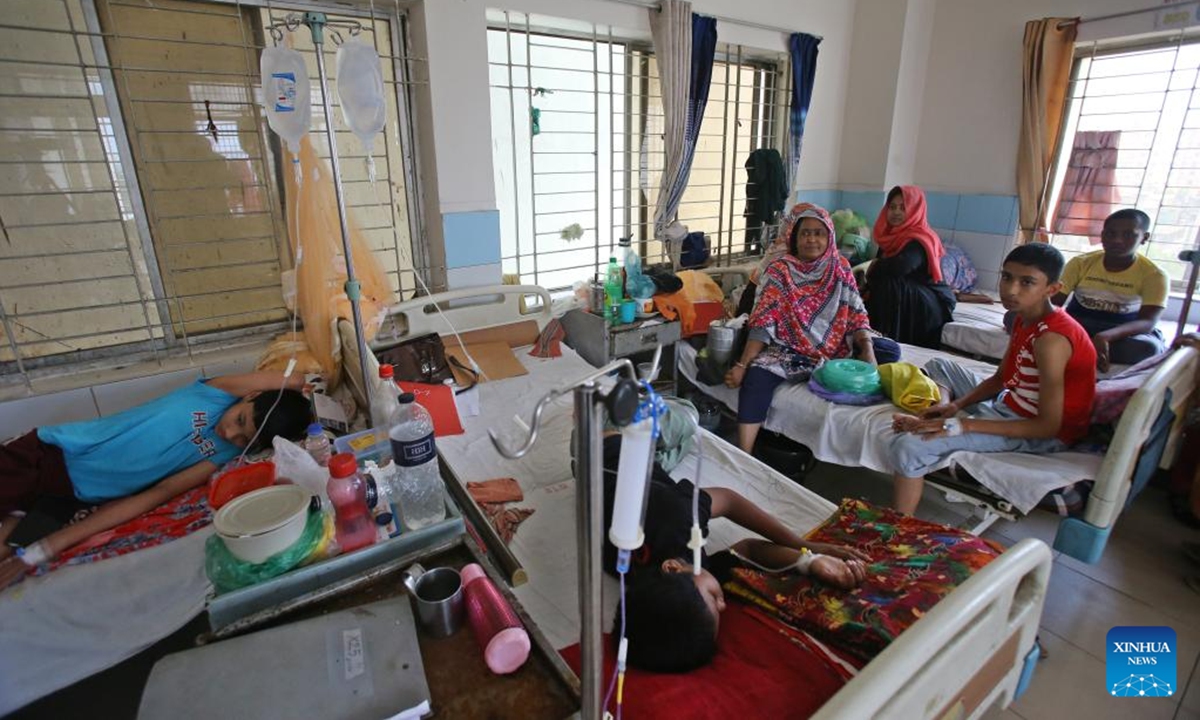 Patients infected with dengue receive treatment at a hospital in Dhaka, Bangladesh, July 29, 2024. Bangladesh reported 226 new dengue cases in the last 24 hours, the Directorate General of Health Services (DGHS) under the Ministry of Health said Monday.  (Photo: Xinhua)