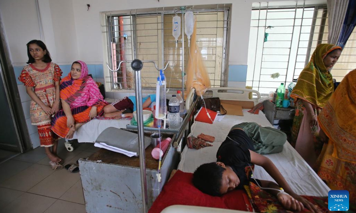 Patients infected with dengue receive treatment at a hospital in Dhaka, Bangladesh, July 29, 2024. Bangladesh reported 226 new dengue cases in the last 24 hours, the Directorate General of Health Services (DGHS) under the Ministry of Health said Monday.  (Photo: Xinhua)