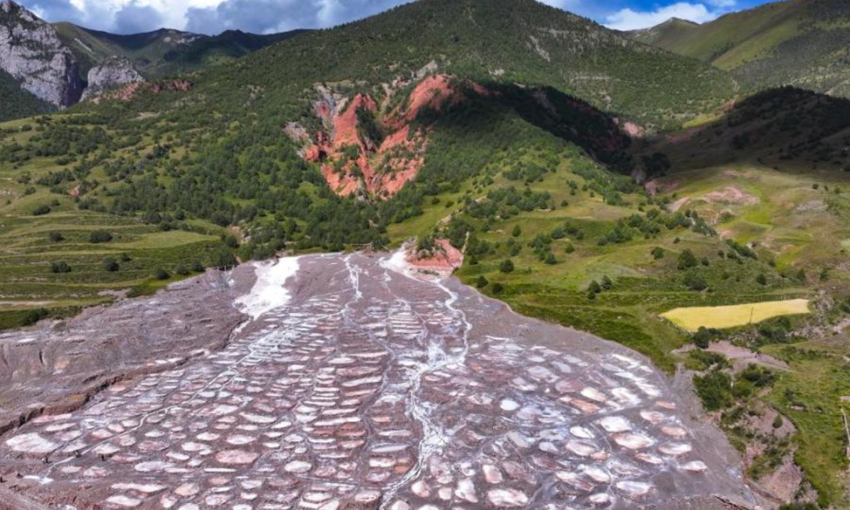 Aerial view of a salt field at Nangqian County, Yushu Tibetan Autonomous Prefecture, northwest China's Qinghai Province, Aug 21, 2024. Photo:China News Service