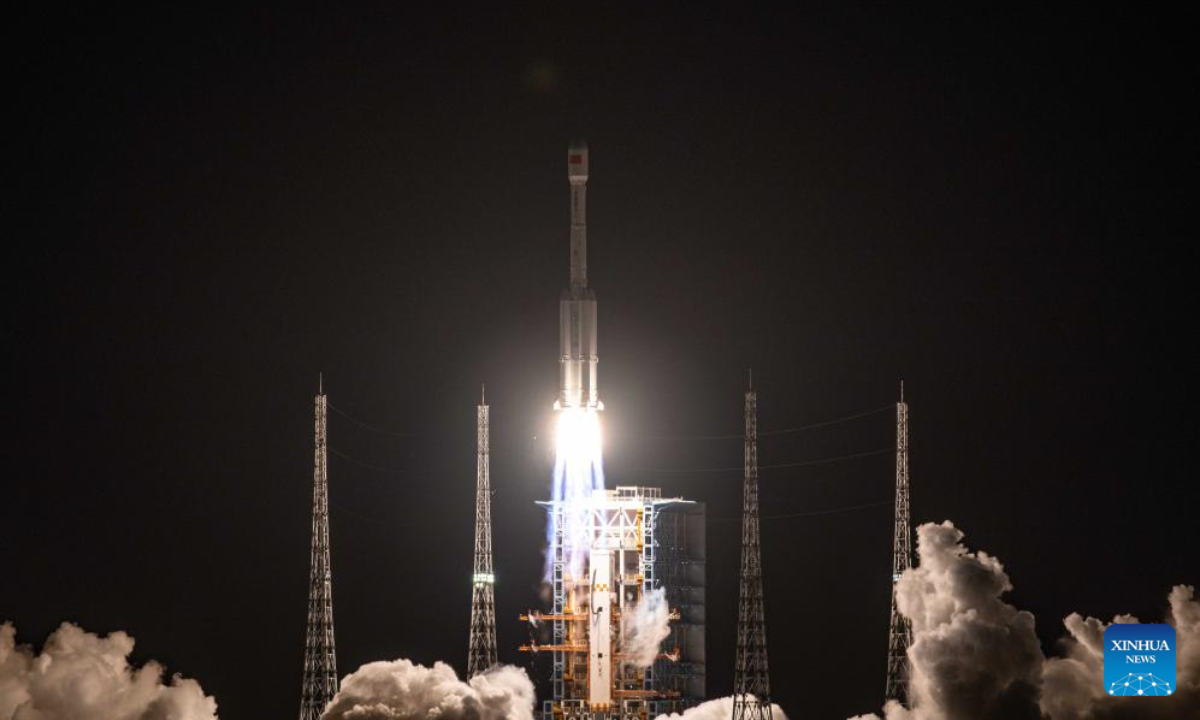 A modified Long March-7 carrier rocket carrying the ChinaSat 4A satellite blasts off from the Wenchang Space Launch Site on the coast of southern island province of Hainan, Aug 22, 2024. The satellite was launched at 8:25 p.m. (Beijing Time) on Thursday and entered its preset orbit successfully. Photo:Xinhua