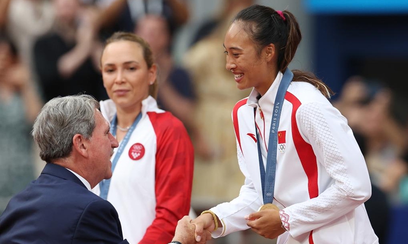 China's Zheng Qinwen Wins Tennis Women's Singles Gold At Paris Olympics ...