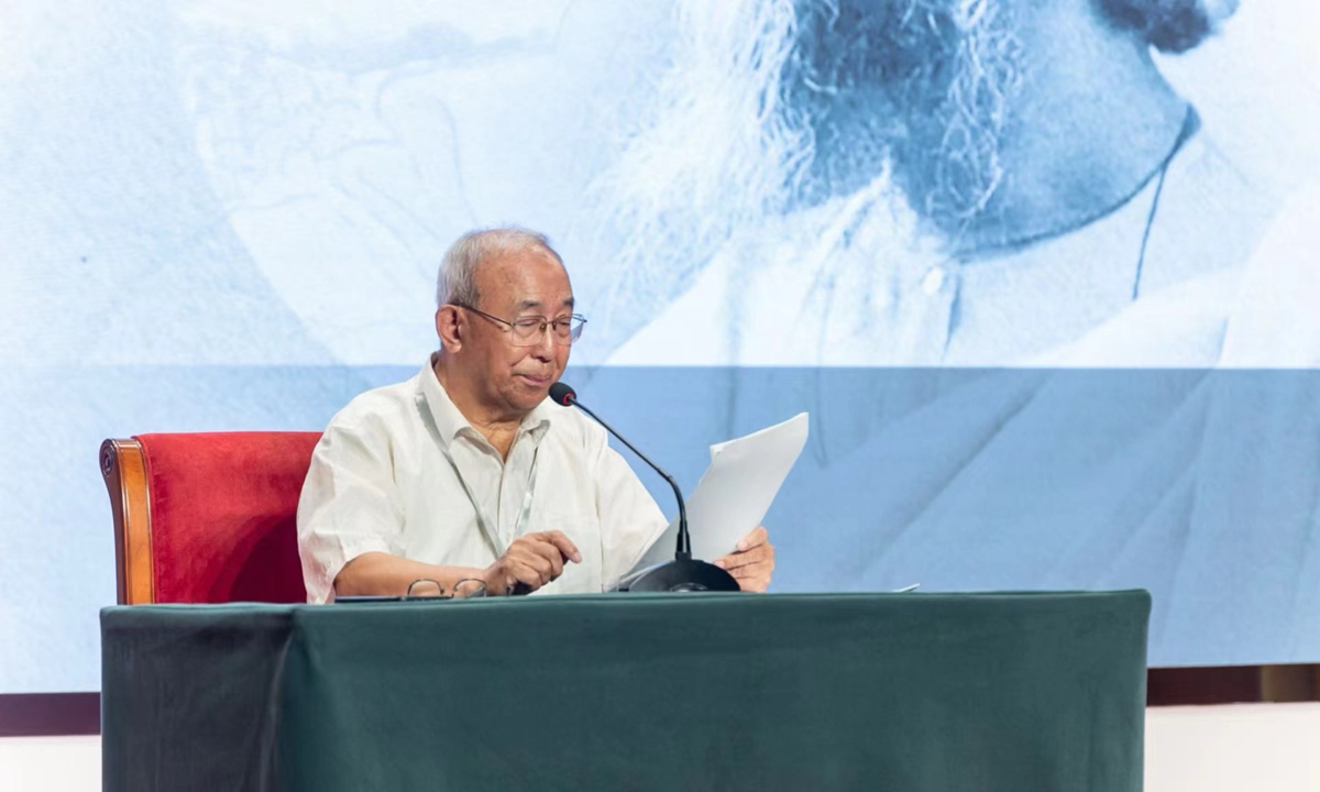 Dong Youchen, professor and president of the International Congress for Bengali Studies and editor-in-chief of the Complete Works of Tagore, delivers a keynote speech at the commemoration event 100th Anniversary of Tagore's Visit to China at the Shanxi Jinshang Cultural Museum in Taiyuan, North China's Shanxi Province, on August 3, 2024. Photos: Courtesy of Shanxi Jinshang Cultural Museum