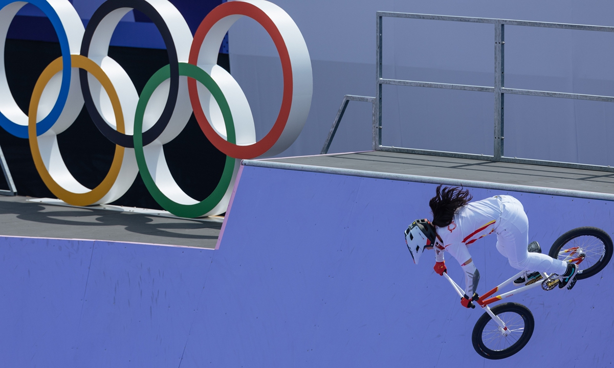 Deng Yawen competes in the women's cycling BMX freestyle park final at the Paris Olympics on July 31, 2024. Photo: Li Hao/GT