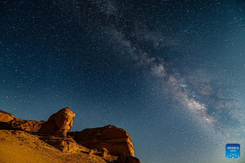 This long exposure photo taken on Aug. 13, 2024 shows the starry sky over the desert in Fayoum, Egypt. (Photo: Xinhua)