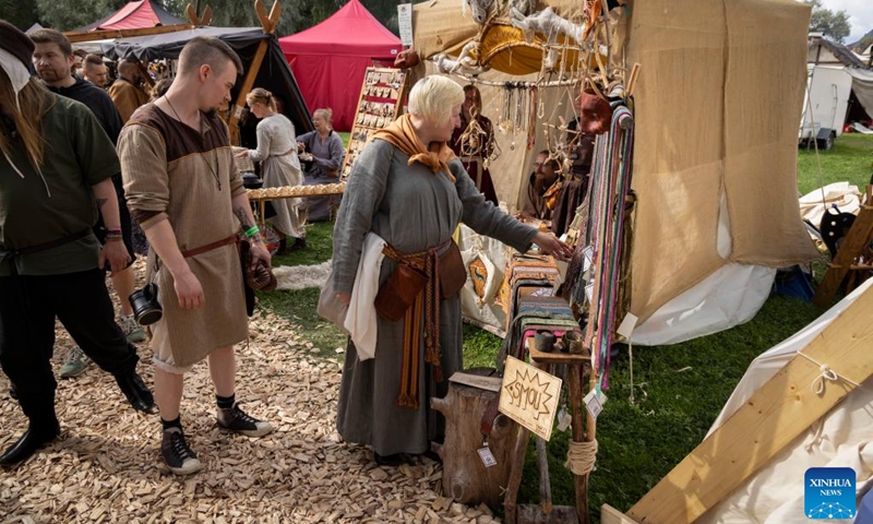 Reenactors are pictured during the Hame Medieval Festival in Hameenlinna, Finland on Aug. 17, 2024. The southern Finnish city of Hameenlinna hosted the Hame Medieval Festival, one of Finland's largest historical festivals, on the picturesque lakeside meadow beside Hame Castle from Aug. 16 to 18. Photo: Xinhua