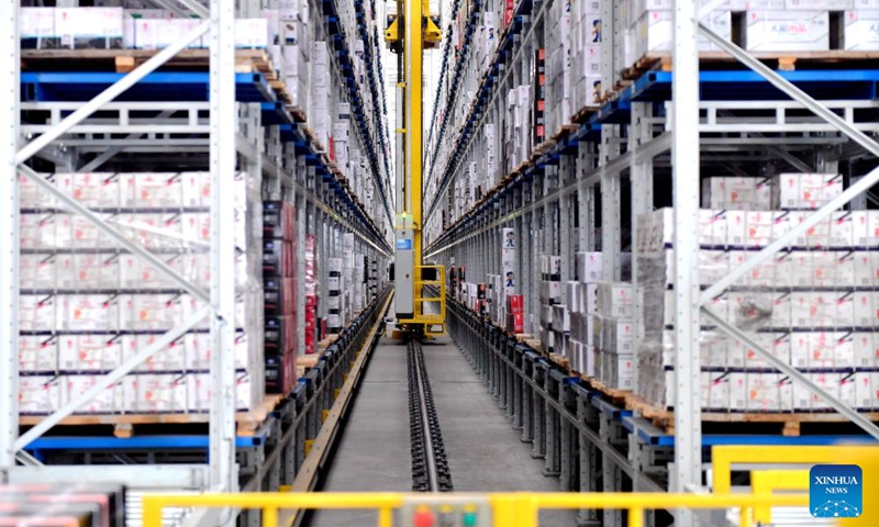 This photo taken on Aug. 16, 2024 shows a view of the intelligent logistics workshop of a fastener manufacturing company in Yongnian District of Handan, north China's Hebei Province. Yongnian District in Handan City, north China's Hebei Province, houses over 200 fastener companies. In 2023, these companies there produced six million tons of fasteners, accounting 58 percent of the national market, and their goods found markets in over 110 countries and regions. Photo: Xinhua