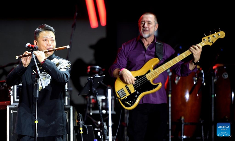 Chinese and Brazilian musicians perform during the Na Praia Festival-China Day in Brazilia, Brazil on Aug. 17, 2024. This event was held here on Saturday in commemoration of the 50th anniversary of the establishment of diplomatic relations between China and Brazil. Photo: Xinhua