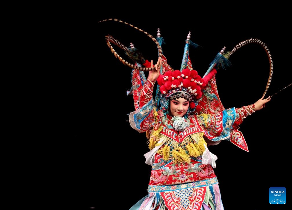 A Peking Opera artist from China performs during a gala evening titled The Spirit of the Great Wall, in London, Britain, Aug. 19, 2024. (Photo: Xinhua)