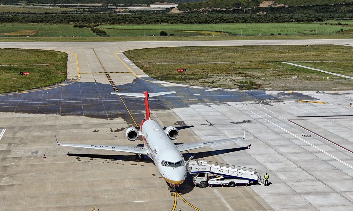 An ARJ21 aircraft arrived at Hongyuan Airport in Hongyuan county of the Aba prefecture, Southwest China's Sichuan Province after a 50-minute flight from Chengdu Shuangliu International Airport on August 21, 2024. Photo: Courtesy of COMAC