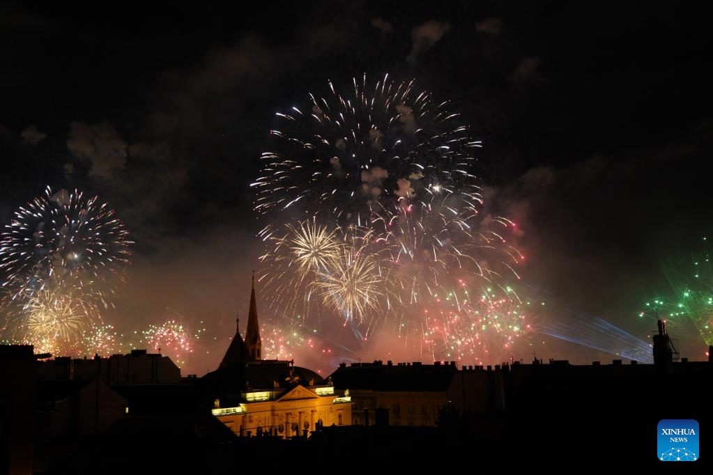 Fireworks explode over Danube river to celebrate Hungary's state foundation day in downtown Budapest, Hungary, on Aug. 20, 2024. Hungary celebrated its state foundation day on Tuesday with a series of events across the nation, culminating in an airshow over the Danube River and a spectacular fireworks display. (Photo: Xinhua)