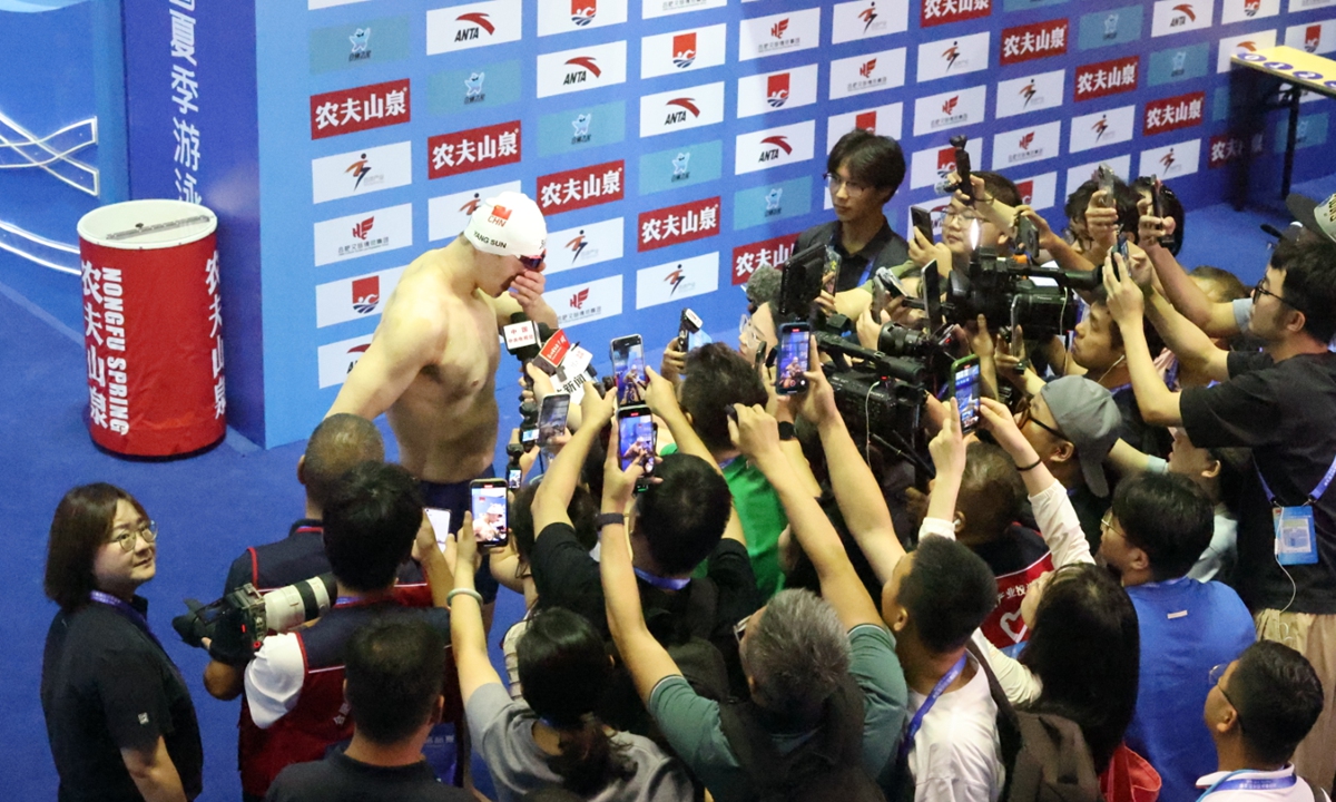 Sun Yang reacts after winning gold in the 400-meter freestyle at the national summer swimming championships in Hefei, East China's Anhui Province on August 25, 2024. Photo: VCG