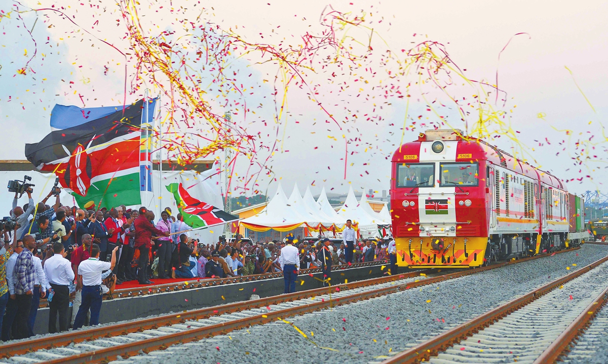 Local people inaugurate the official launch of the China-built Mombasa-Nairobi Standard Gauge Railway in Kenya that connects Nairobi, the Kenyan capital, with the coastal city of Mombasa, on May 30, 2017. Photo: VCG