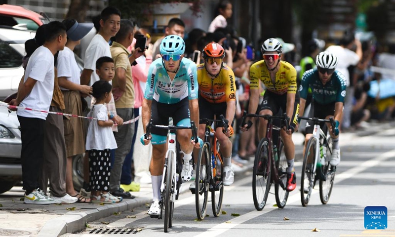 Cyclists compete during Stage 5 of the 15th Tour of Hainan Island cycling race from Changjiang to Sanya, south China's Hainan Province, Aug. 31, 2024. Photo: Xinhua