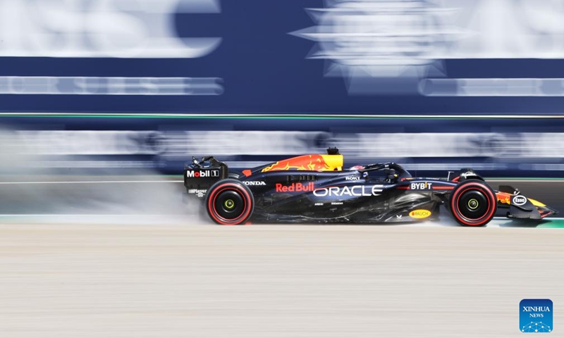 Red Bull's Dutch driver Max Verstappen competes during the qualifying session of the Formula 1 Italian Grand Prix at Monza Circuit, Italy, Aug. 31, 2024. Photo: Xinhua