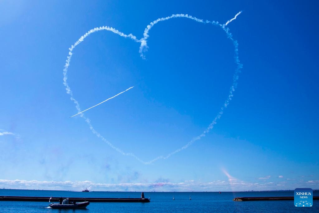 Britain's Royal Air Force Red Arrows perform during the 2024 Canadian International Air Show in Toronto, Canada, Sept. 2, 2024. The annual air show was held here from Aug. 31 to Sept. 2 this year. (Photo: Xinhua)