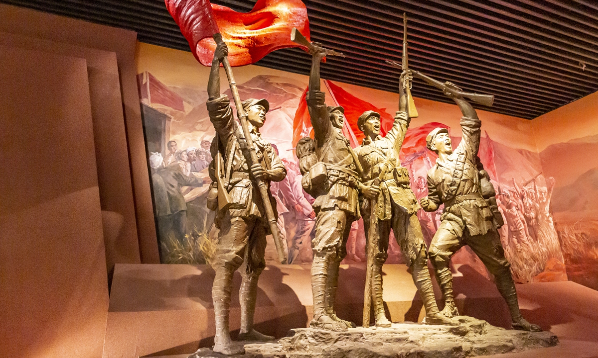 The<strong></strong> sculptures depicting the victory of the Red Army's Long March Photo: VCG