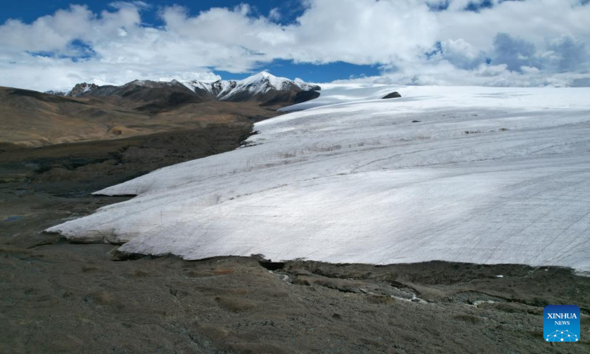 An aerial drone photo shows a Chinese scientific expedition base camp, located 2 to 3 km from the end of No. 10 glacier of the Purog Kangri Glacier in southwest China's Xizang Autonomous Region, Sep 2, 2024. Photo:Xinhua