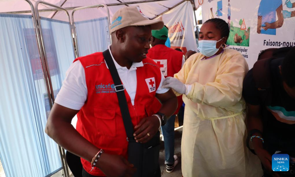 A staff member of the United Nations Children's Fund (UNICEF) is given a dose of mpox vaccine at a hospital in Goma, North Kivu Province, the Democratic Republic of the Congo (DRC), Oct. 5, 2024. The Democratic Republic of the Congo (DRC) launched on Saturday a vaccination campaign against mpox in Goma, the capital of the eastern North Kivu province. (Photo: Xinhua)