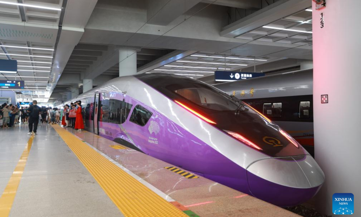 The bullet train No. G9505 is pictured at Hangzhouxi Railway Station ahead of its maiden trip on the Hangzhou-Wenzhou high-speed railway in Hangzhou, east China's Zhejiang Province, Sep 6, 2024. Photo:Xinhua