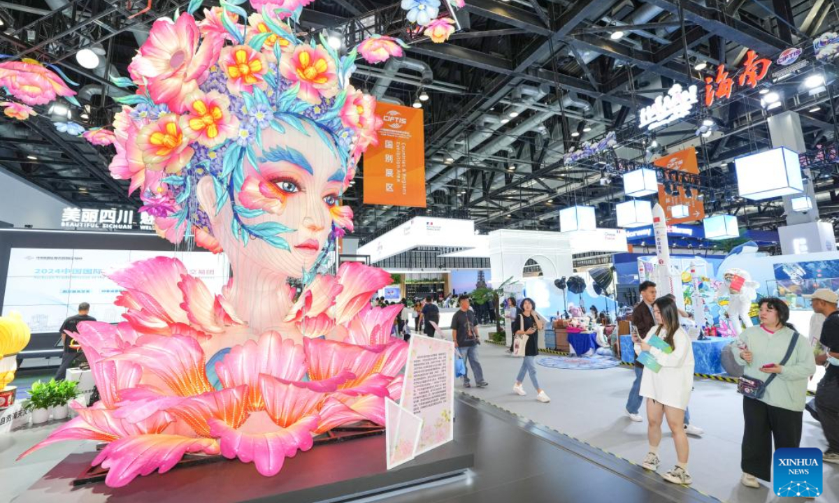 People view light installations at the booth of Sichuan Province during the 2024 China International Fair for Trade in Services (CIFTIS) at the China National Convention Center in Beijing, capital of China, Sep 14, 2024. Photo:Xinhua