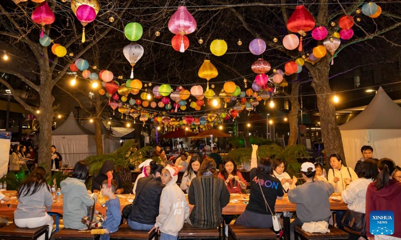 Lanterns are hung on the street to celebrate the upcoming Mid-Autumn Festival in Canberra, Australia, Sept. 7, 2024. Photo: Xinhua