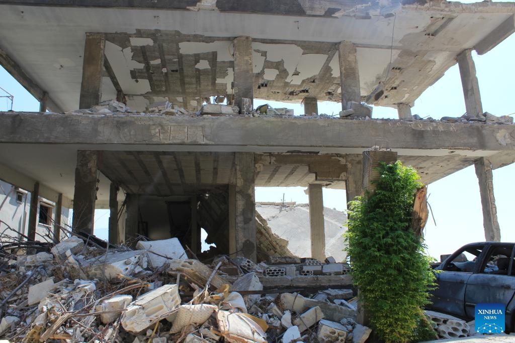 This photo taken on Sept. 8, 2024 shows a building destroyed in Israeli airstrikes in Khiam, Lebanon. Lebanese military sources told Xinhua that Israeli warplanes and drones carried out five airstrikes targeting villages and towns in the eastern and central sectors of southern Lebanon. One strike on Khirbet Selm resulted in minor injuries to three civilians. (Photo: Xinhua)