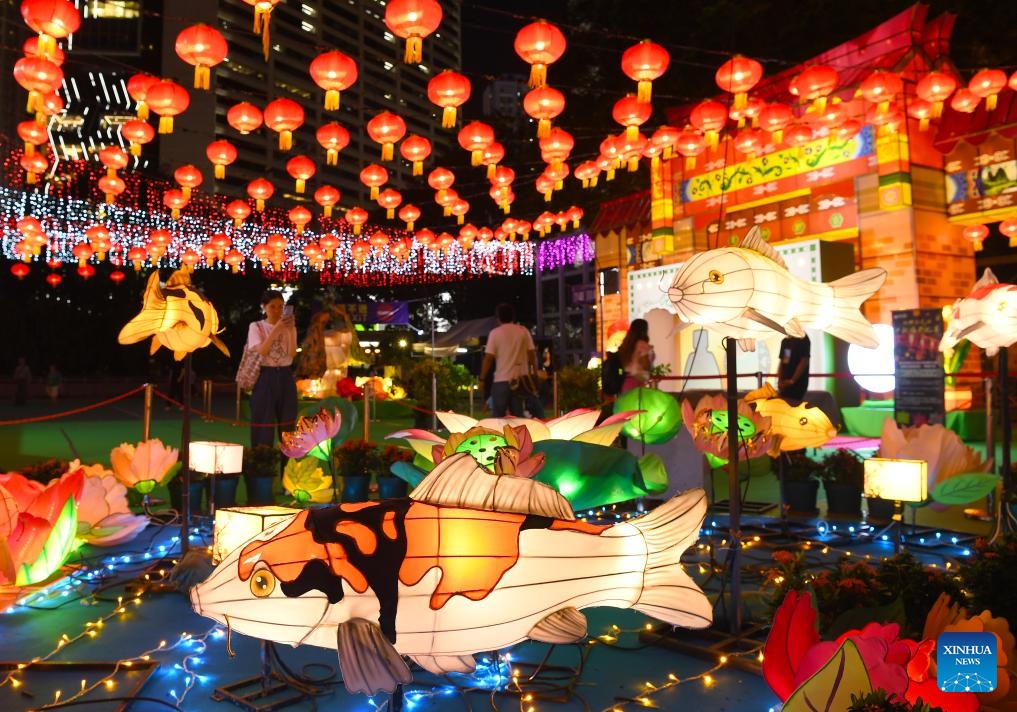 People visit a lantern fair marking the upcoming Mid-Autumn Festival and National Day at Victoria Park in Hong Kong, south China, Sept. 12, 2024. (Photo: Xinhua)