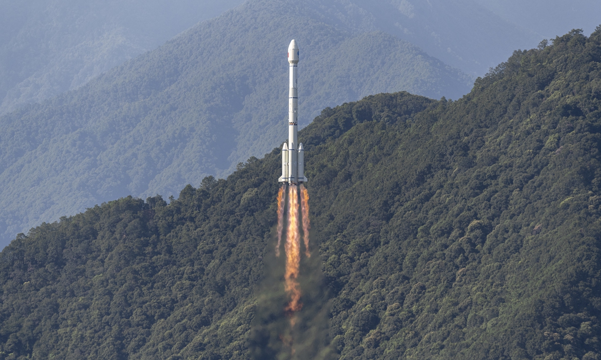 China on Thursday launched two new satellites of the BeiDou-3 Navigation Satellite System (BDS-3) from the Xichang Satellite Launch Center in southwest China's Sichuan Province. The two satellites, the 59th and 60th satellites of the BeiDou system, were launched at 9:14 a.m. (Beijing Time) by a Long March-3B carrier rocket and the Yuanzheng-1 (Expedition-1) upper stage attached to the carrier rocket. Photo: VCG