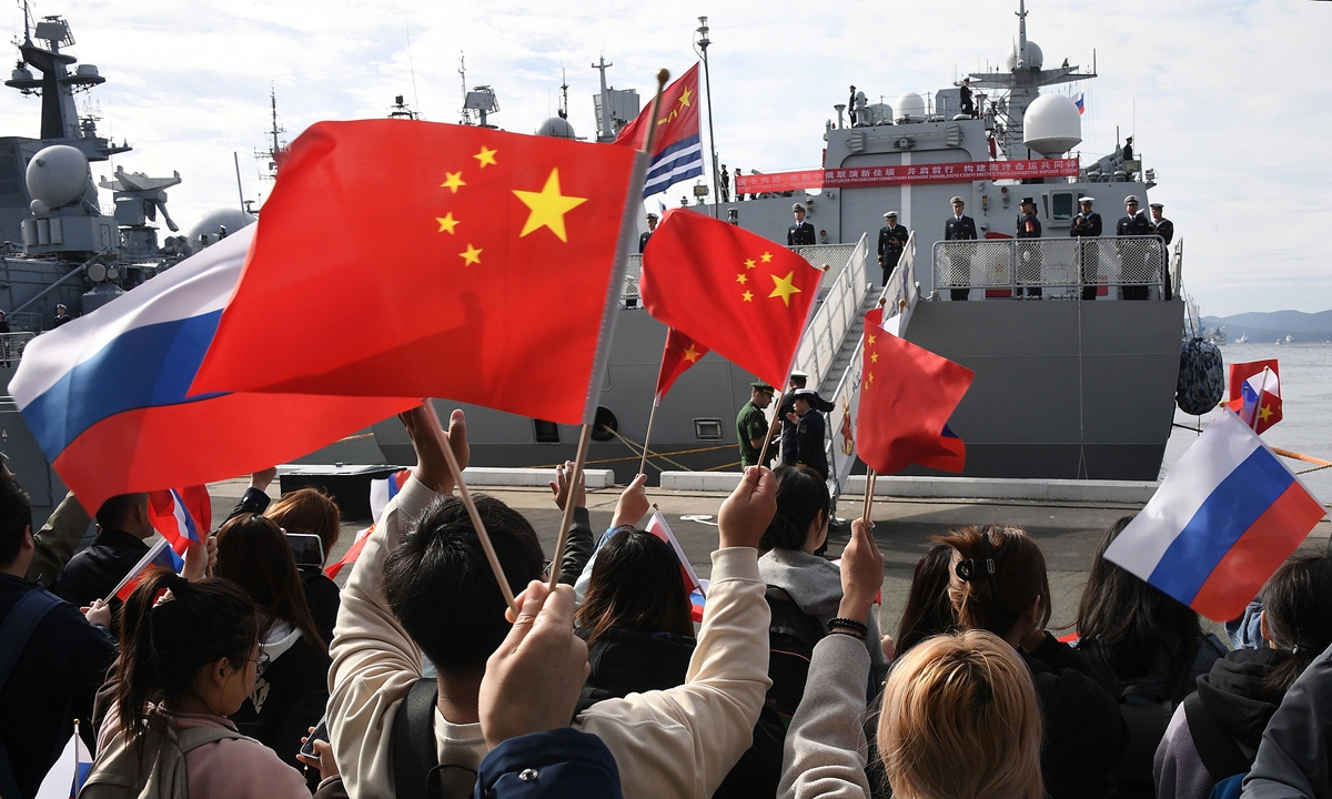 People attend a seeing-off ceremony for Chinese and Russian warships heading to take part in the Northern/Interaction-2024 joint naval and air drills in the Sea of Japan and the Sea of Okhotsk,<strong></strong> in Vladivostok on September 21, 2024. Photo: VCG 