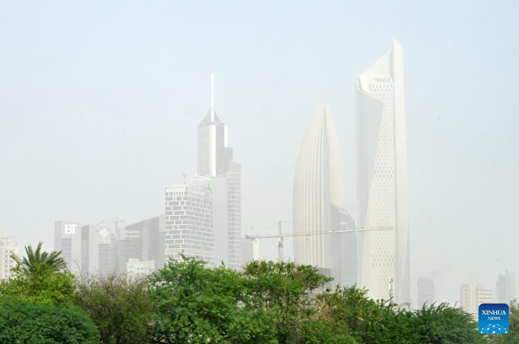 This photo taken on Sept. 26, 2024 shows buildings in a strong dust storm in Kuwait City, Kuwait. (Photo: Xinhua)